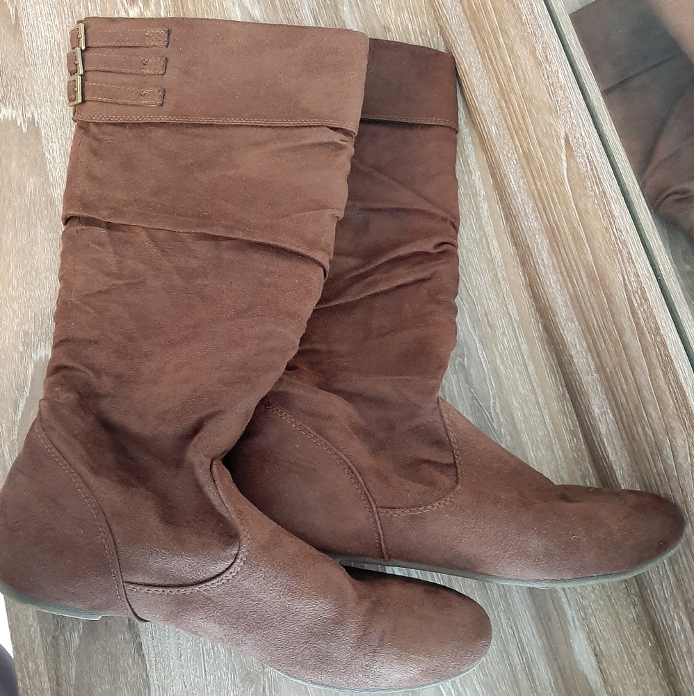 Women's Tall Slip On Boots